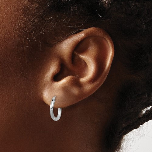 14k white gold satin diamond cut classic round hoop earrings 13mm x 2mm