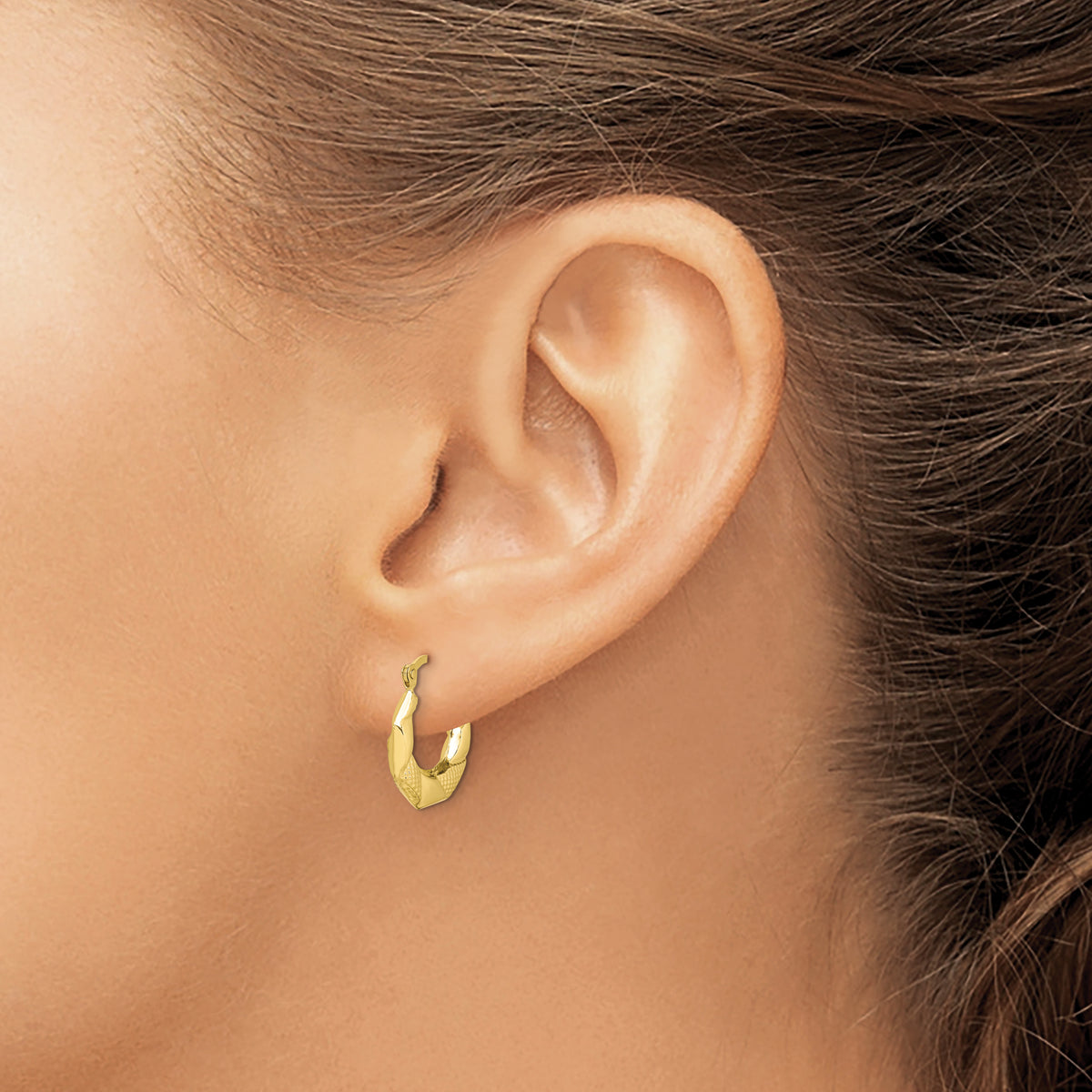 10K Yellow Gold 16mm x 2.75mm Scalloped Textured Round Hoop Earrings