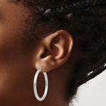 Indlæs billede til gallerivisning 10K White Gold Classic Round Hoop Earrings 35mm x 3mm
