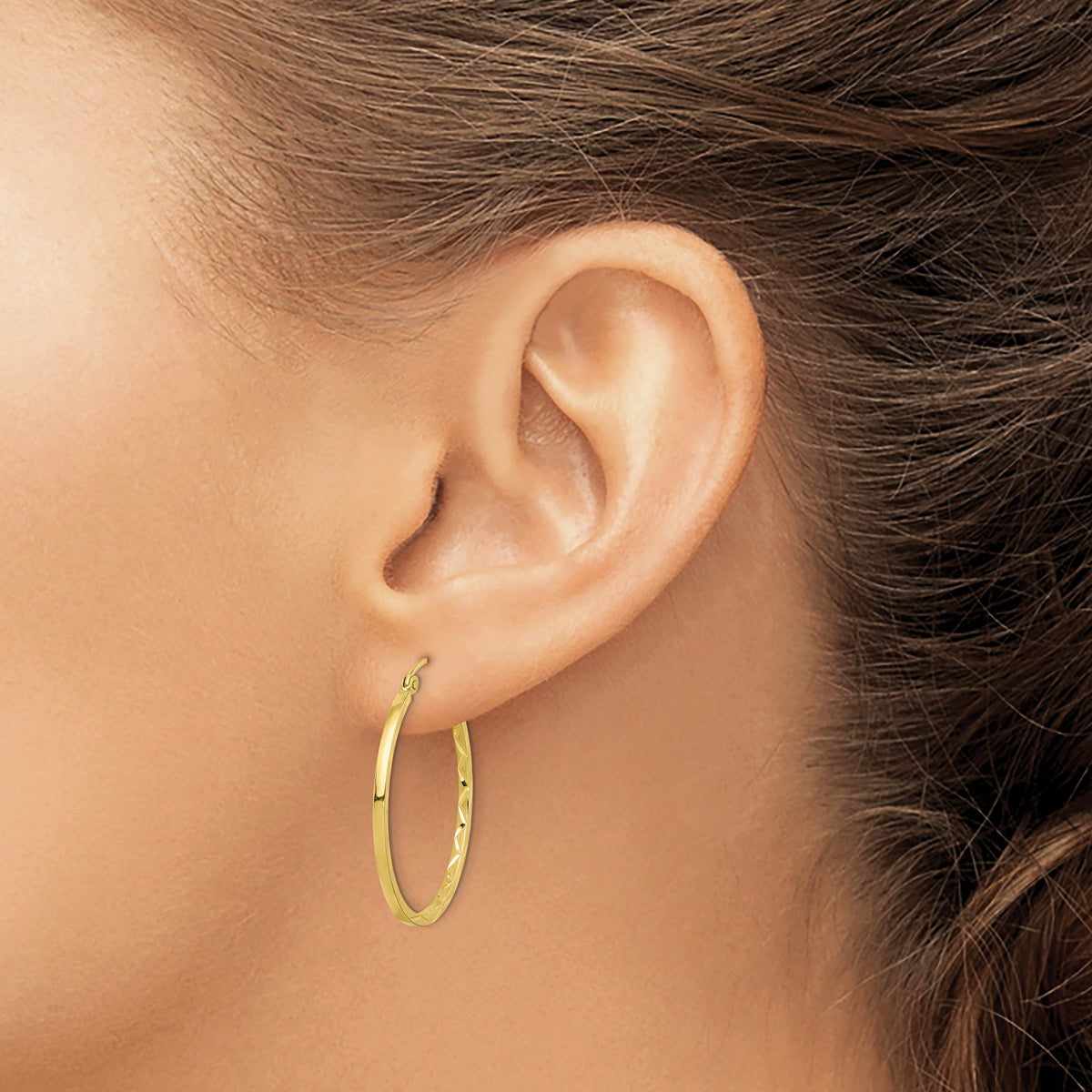 10K Yellow Gold 30mm x 1.5mm Diamond Cut Round Hoop Earrings