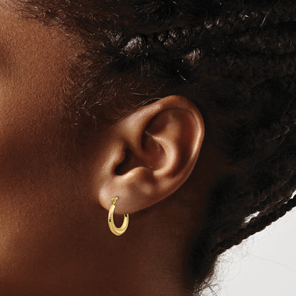 10K Yellow Gold 15mm x 3mm Scalloped Textured Round Hoop Earrings