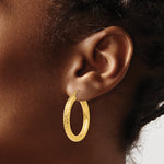 Carica l'immagine nel visualizzatore di Gallery, 10K Yellow Gold Diamond Cut Round Hoop Earrings 30mm x 4mm
