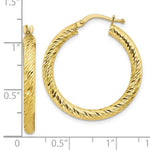 Lade das Bild in den Galerie-Viewer, 10K Yellow Gold 28mm x 3mm Diamond Cut Round Hoop Earrings
