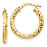 Afbeelding in Gallery-weergave laden, 10K Yellow Gold 22mm x 3mm Diamond Cut Round Hoop Earrings
