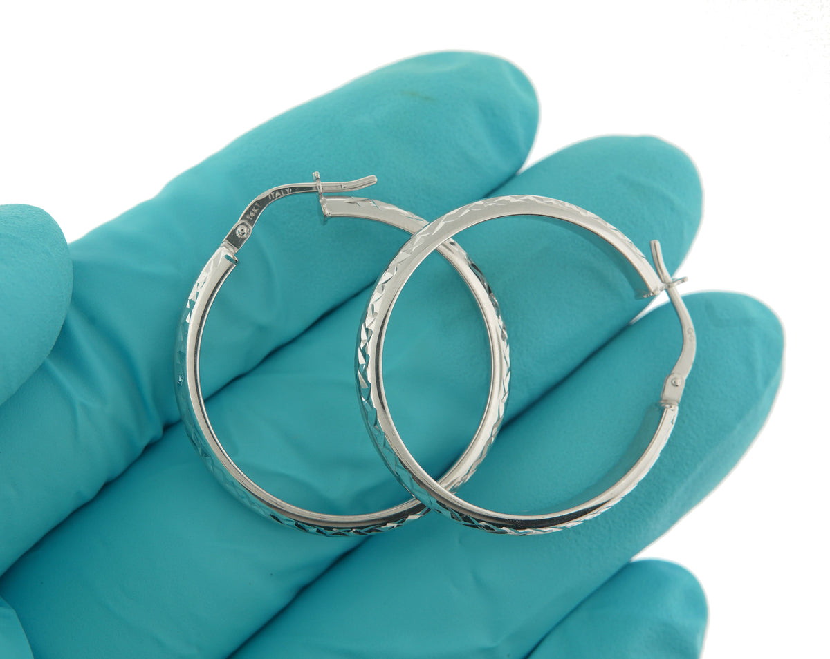 14k white gold diamond cut round hoop earrings 28mm x 4mm