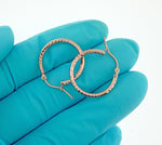 Загрузить изображение в средство просмотра галереи, 14K Rose Gold Diamond Cut Textured Classic Round Hoop Earrings 20mm x 2mm
