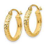 Indlæs billede til gallerivisning 14k Yellow Gold Diamond Cut Round Hoop Earrings 15mm x 2.5mm
