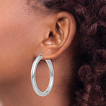 Indlæs billede til gallerivisning 14K White Gold Classic Round Hoop Earrings 45mm x 5mm
