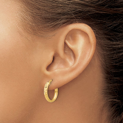 14K Yellow Gold 18mm x 3mm Diamond Cut Textured Round Hoop Earrings