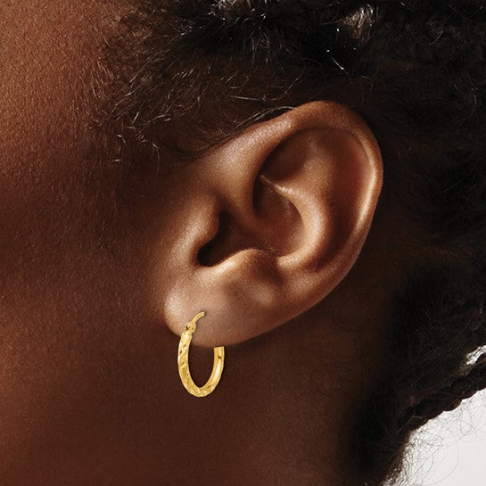 14k yellow gold polished satin diamond cut round hoop earrings 15mm x 2mm