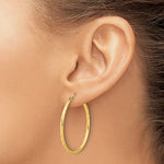 Lataa kuva Galleria-katseluun, 14k Yellow Gold Polished Satin Diamond Cut Round Hoop Earrings 34mm x 2mm
