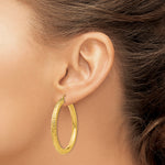 Indlæs billede til gallerivisning 14K Yellow Gold Diamond Cut Classic Round Hoop Earrings 40mm x 4mm
