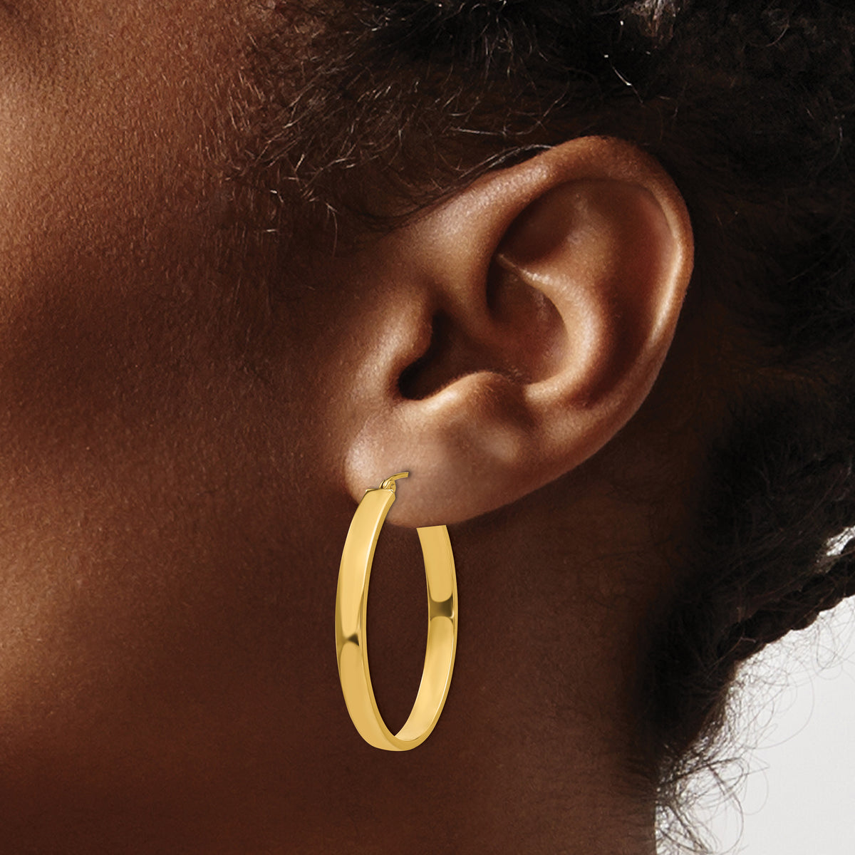 14K Yellow Gold 37mm x 25mm x 4mm Classic Oval Hoop Earrings