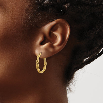 14K Yellow Gold 25.2×20.4×3.2 mm Textured Twisted Oval Hoop Earrings
