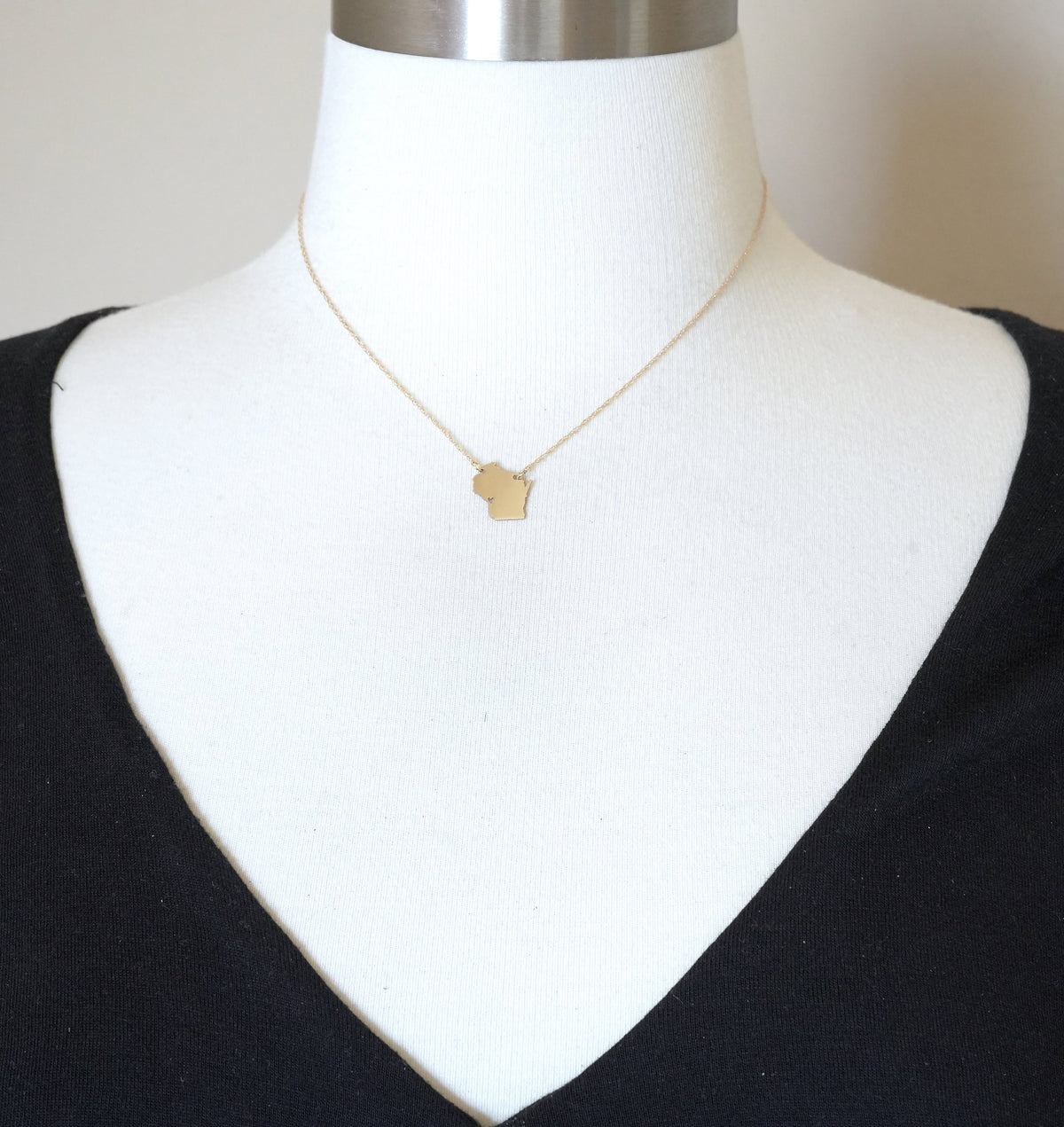 14k gold 10k gold silver wisconsin wi state map necklace heart personalized city