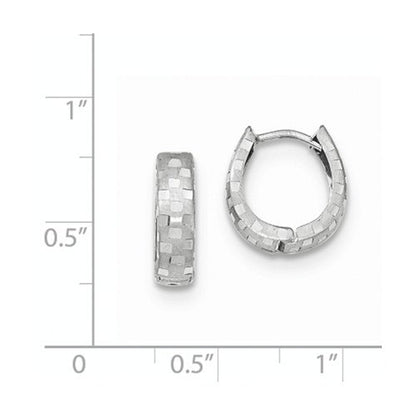 14k white gold diamond cut patterned classic hinged hoop huggie earrings