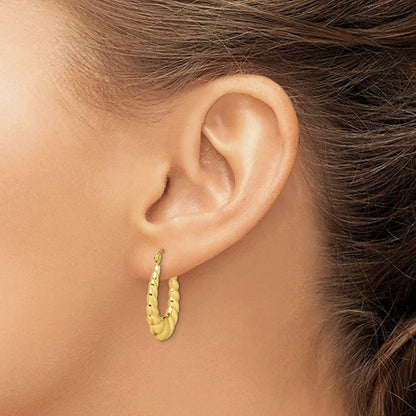 10k yellow gold shrimp scalloped twisted classic hoop earrings 25mm x 18mm