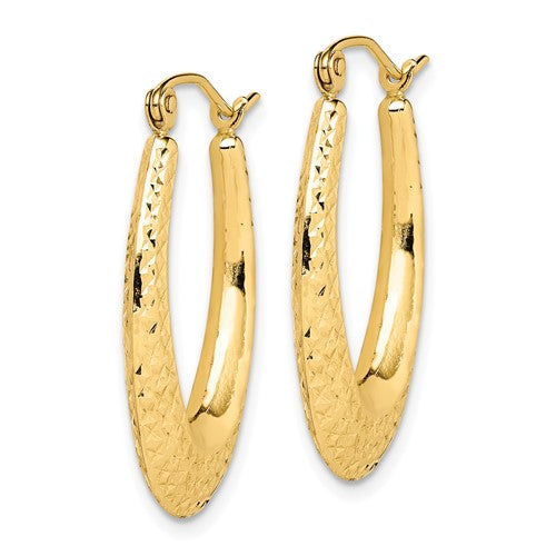10k yellow gold diamond cut shrimp oval textured hoop earrings 25mm x 16mm