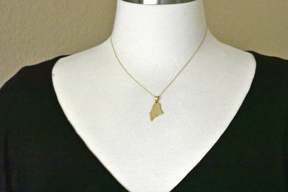 14k gold or sterling silver maine me state map pendant charm personalized monogram