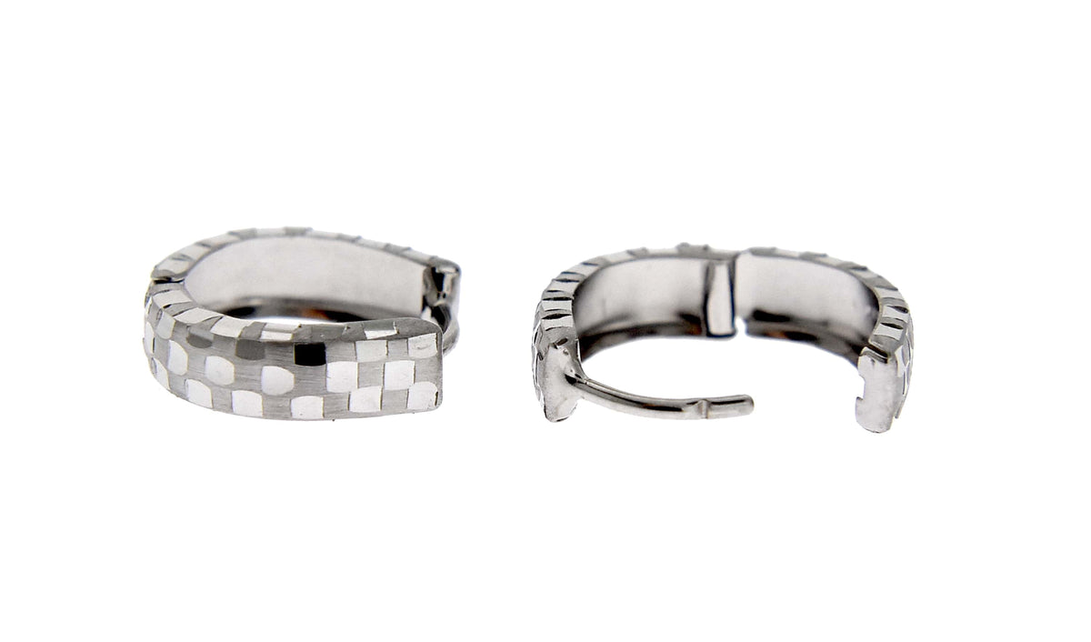 14k white gold diamond cut patterned classic hinged hoop huggie earrings