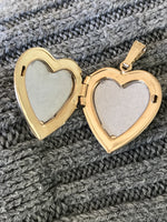 Load image into Gallery viewer, 14k Yellow Gold 19mm Heart Embossed Locket Pendant Charm Engraved Personalized Monogram
