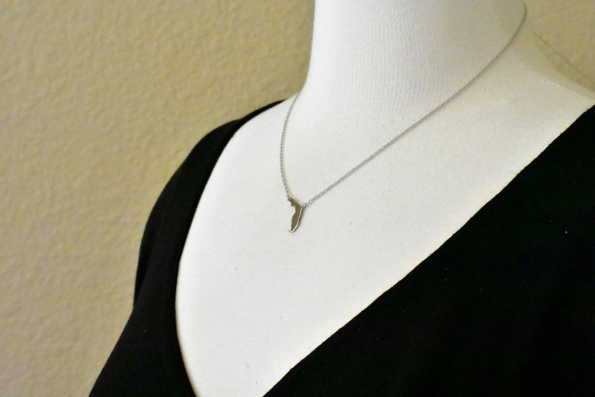 14k gold 10k gold silver florida fl state map necklace heart personalized city