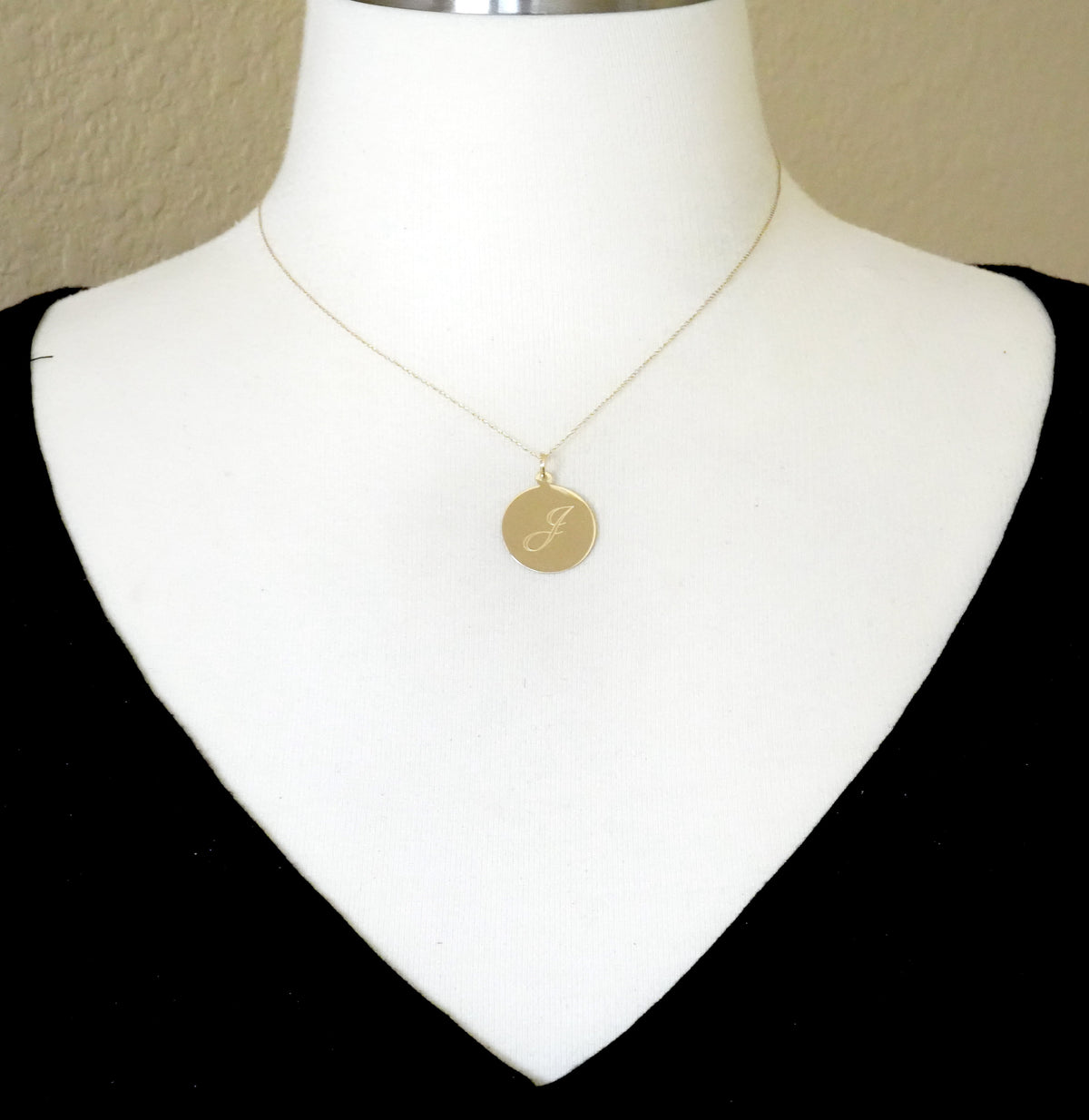 10k yellow gold 18mm round circle disc pendant charm personalized monogram engraved