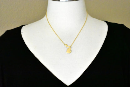 14k gold 10k gold silver michigan mi state map necklace heart personalized city