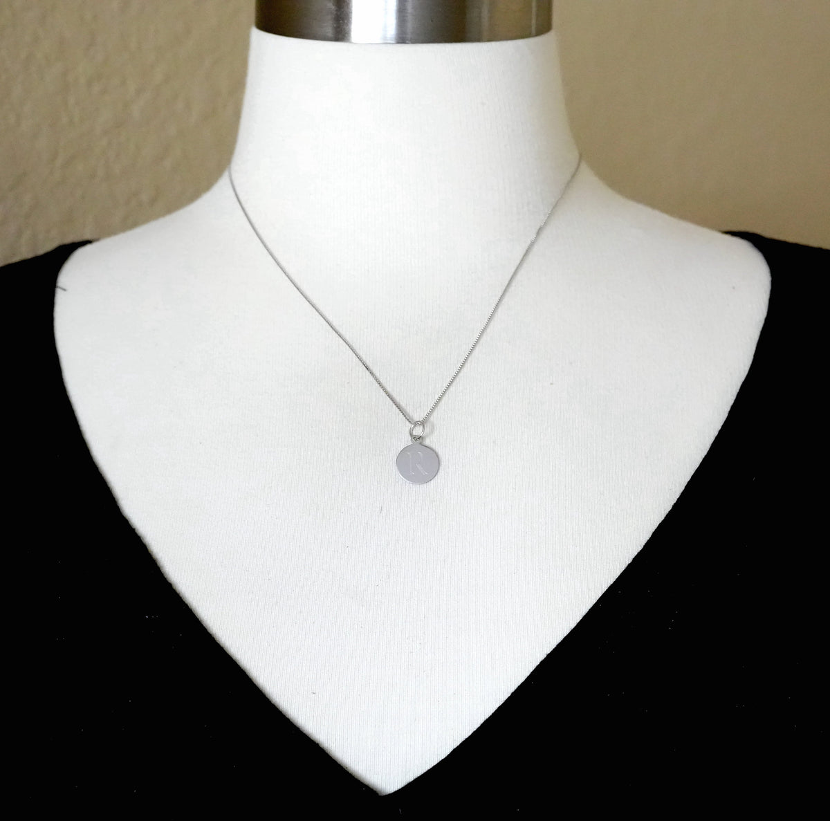 14k white gold 12mm round disc pendant charm letter initial engraved personalized monogram