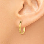 이미지를 갤러리 뷰어에 로드 , 14k Yellow Gold Diamond Cut Classic Round Hoop Earrings 15mm x 2mm
