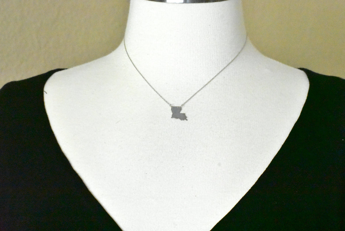 14k gold 10k gold silver louisiana state map necklace heart personalized city
