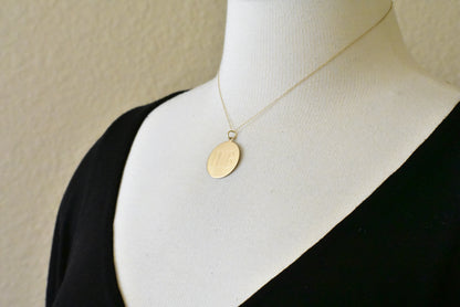 10k yellow gold 23mm round circle disc pendant charm personalized monogram engraved