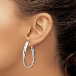 Carica l&#39;immagine nel visualizzatore di Gallery, 14k White Gold Twisted Oval Omega Back Hoop Earrings 45mm x 19mm x 5mm
