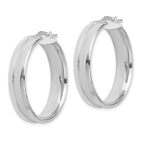 14k White Gold Round Polished Satin Groove Textured Hoop Earrings 30mm x 6.5mm