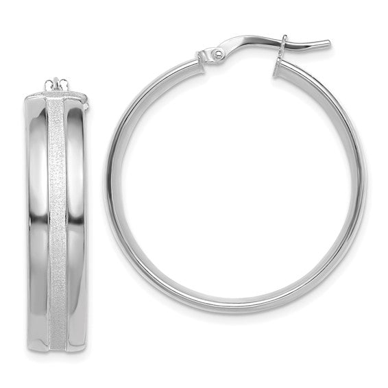 14k white gold round polished satin groove textured hoop earrings 30mm x 6.5mm