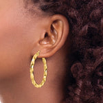 Kép betöltése a galériamegjelenítőbe: 14k Yellow Gold Twisted Round Hoop Earrings 43mm x 4mm
