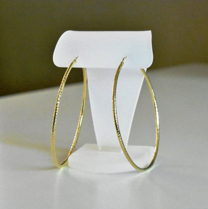 14k yellow gold diamond cut classic round hoop earrings 65mm x 2mm
