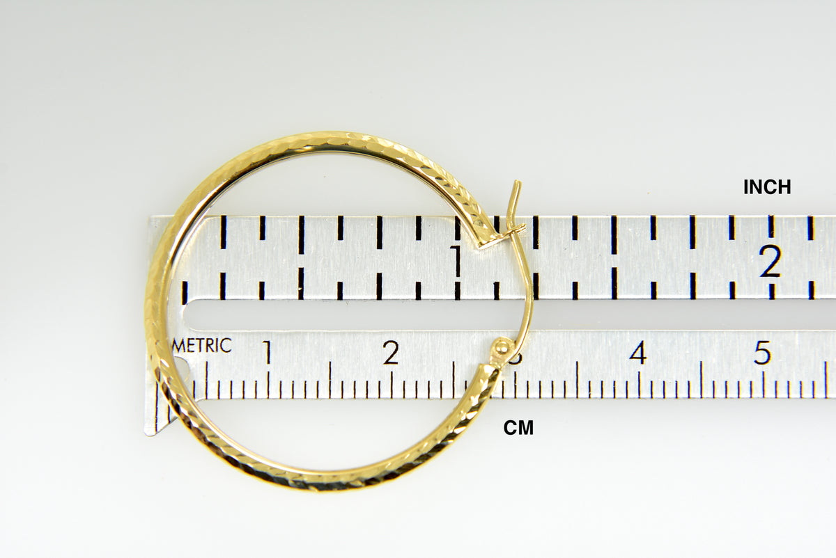 14k yellow gold diamond cut classic round hoop earrings 30mm x 2mm