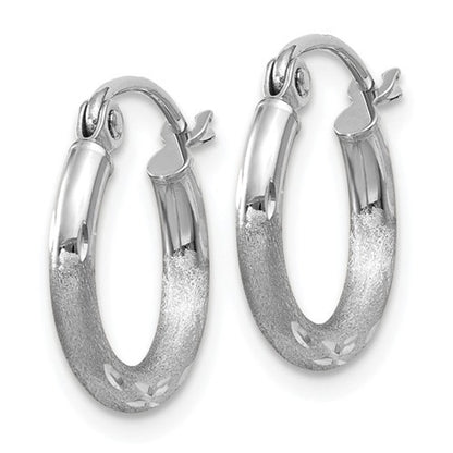 14k white gold satin diamond cut classic round hoop earrings 13mm x 2mm