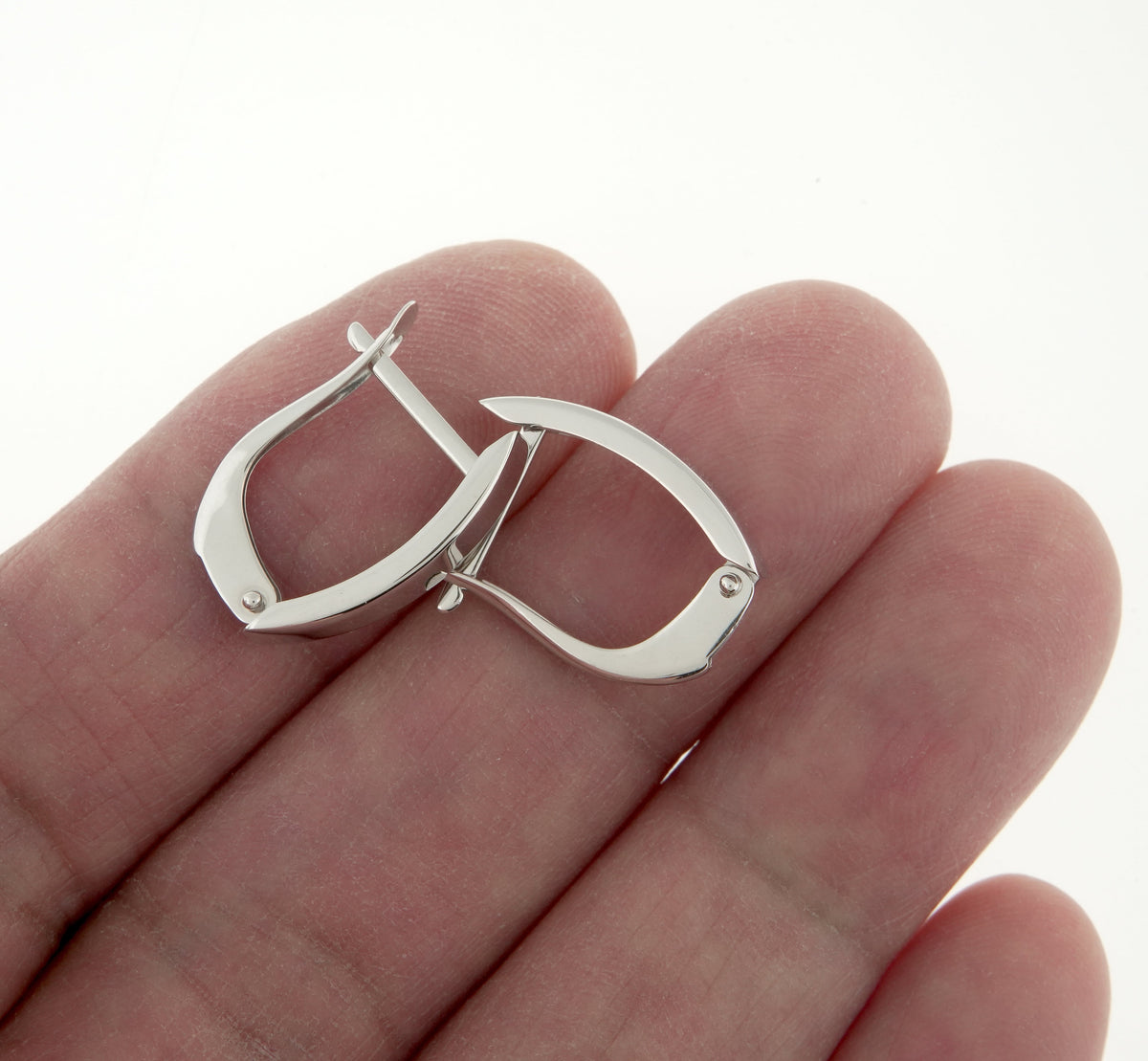 14k white gold classic huggie hinged hoop earrings 19mm x 12mm x 4mm