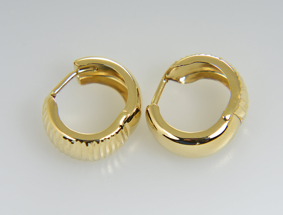 14k yellow gold textured huggie hinged hoop earrings 15mm x 15mm x 7mm