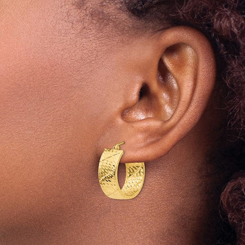 14k yellow gold diamond cut modern contemporary round hoop earrings