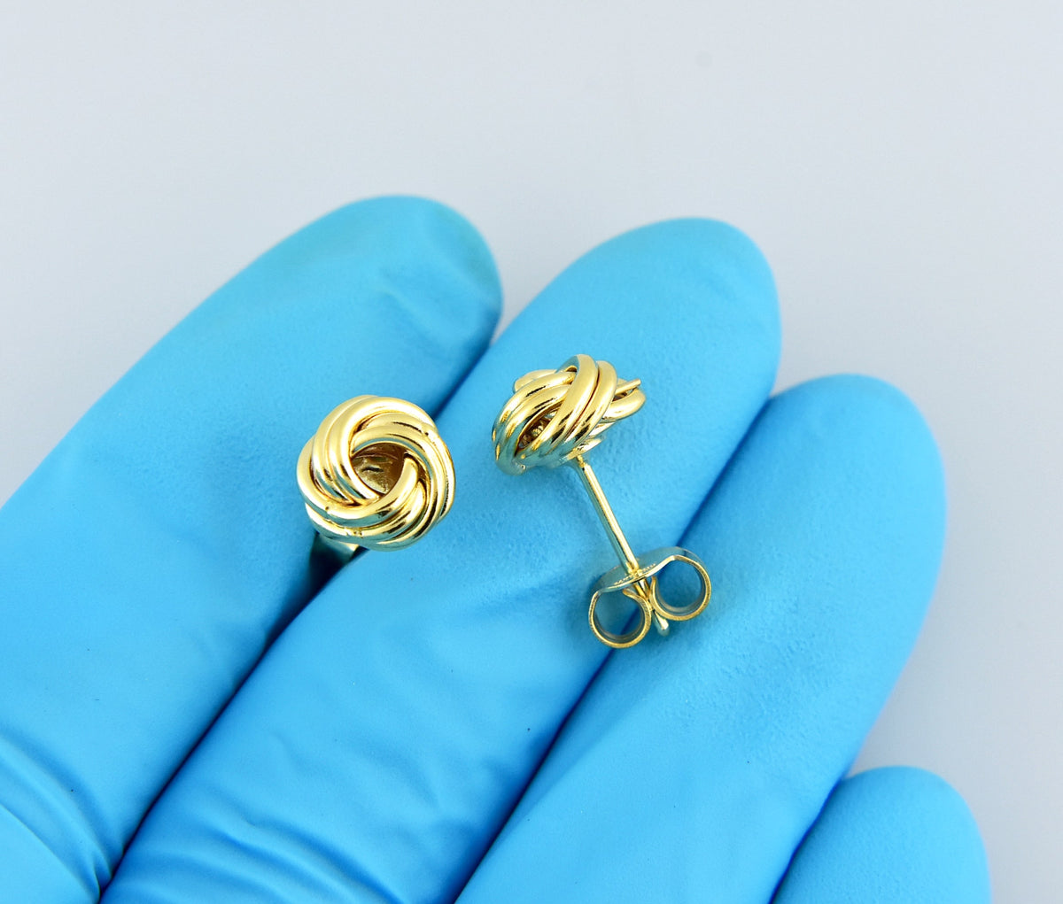 14k yellow gold 9mm classic love knot post earrings ckltl1123