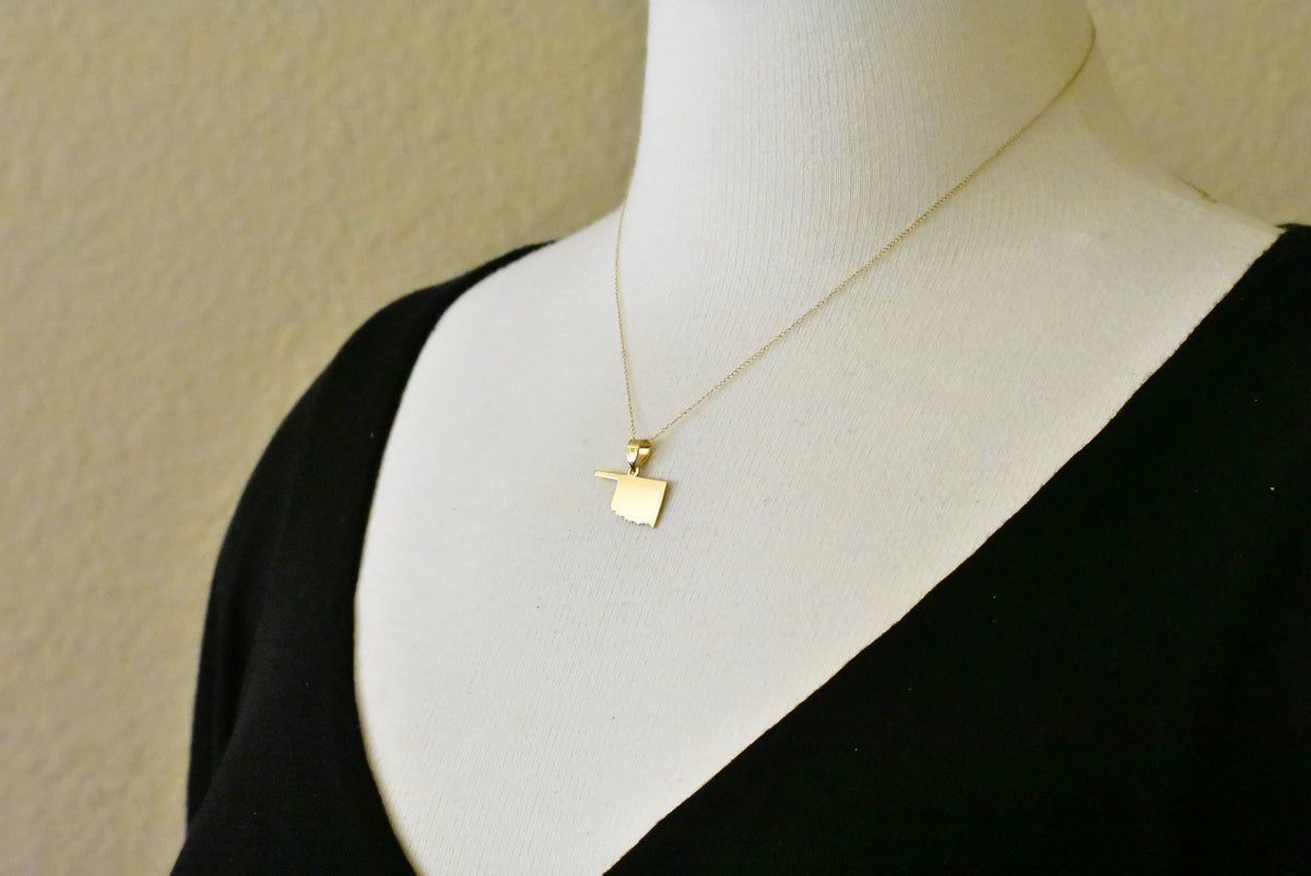 14k gold or sterling silver oklahoma ok state map pendant charm personalized monogram