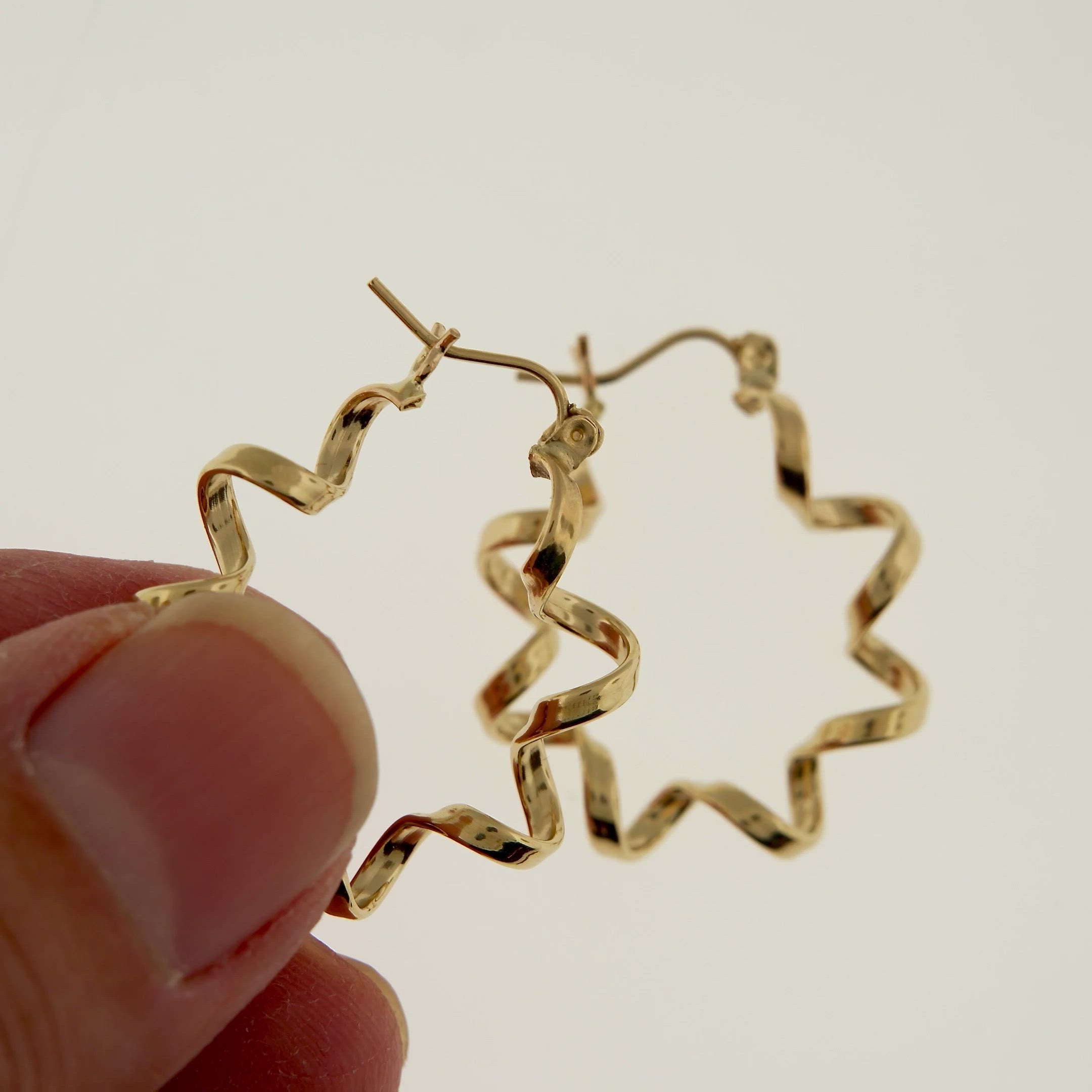 14k Yellow Gold Twisted Spiral Hoop Earrings