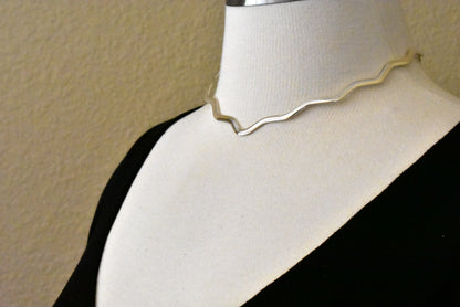 sterling silver 3mm wavy v shaped flexible neck collar necklace slip on