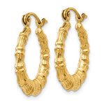 Carica l&#39;immagine nel visualizzatore di Gallery, 14K Yellow Gold Bamboo Hoop Earrings 17mm

