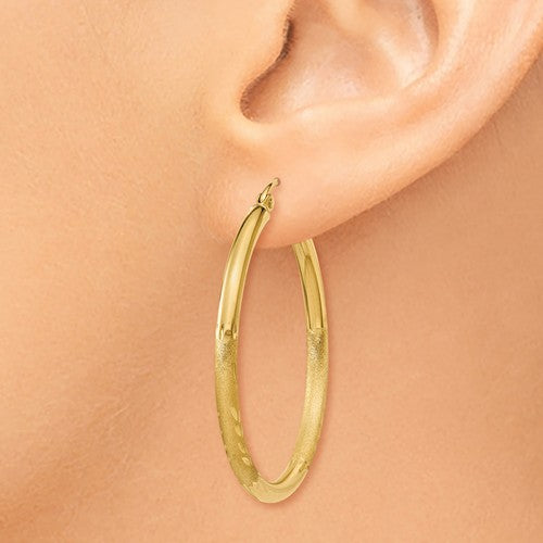 14k yellow gold satin diamond cut classic round hoop earrings 34mm x 2.5mm