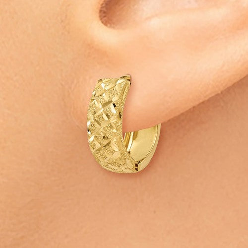 14k yellow gold satin textured huggie hinged hoop earrings 15mm x 15mm x 5mm