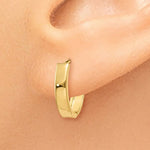 Charger l&#39;image dans la galerie, 14k Yellow Gold Small Dainty Huggie Hinged Hoop Earrings 10mm x 2mm
